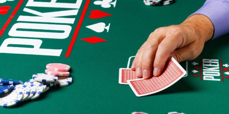  Cược tấn công để tạo áp lực lên đối thủ là bí kíp chiến thắng Poker